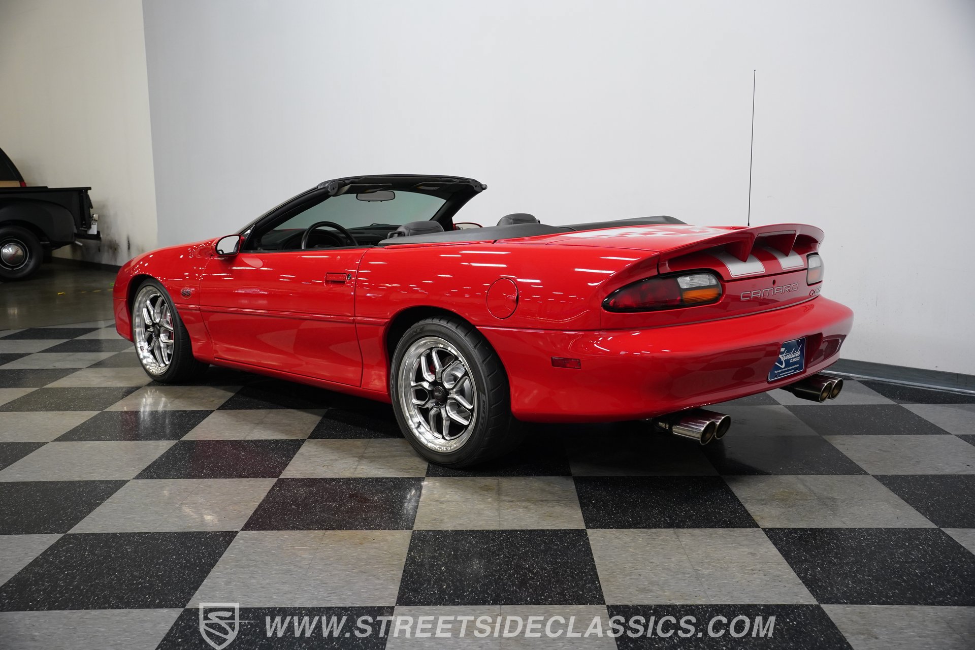 Used 2002 Chevrolet Camaro Z28 w/ SS Performance/Appearance Pkg RWD image 10