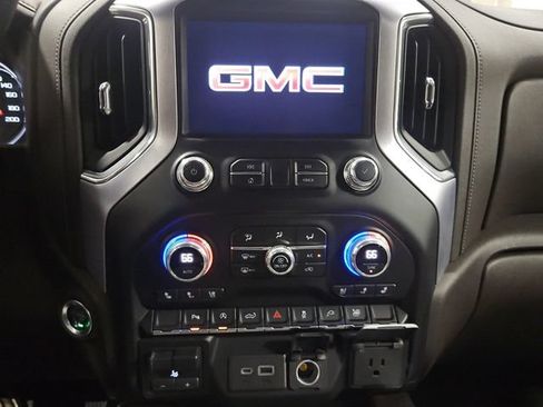Used 2020 GMC Sierra 1500 SLT w/ SLT Premium Package AWD/4WD image 26
