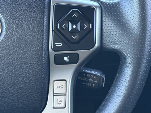 Used 2022 Toyota 4Runner SR5 image 20