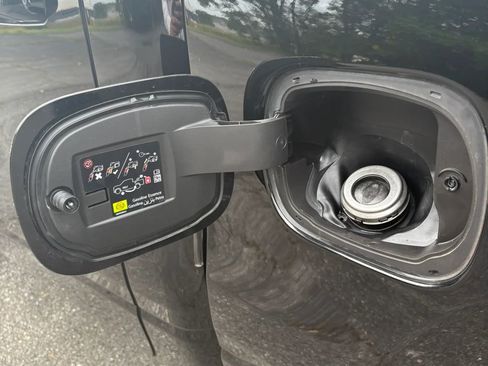 Used 2019 RAM 1500 Big Horn AWD/4WD image 17