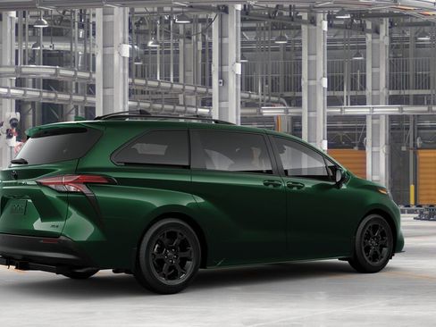 New 2025 Toyota Sienna XLE Woodland Edition image 10