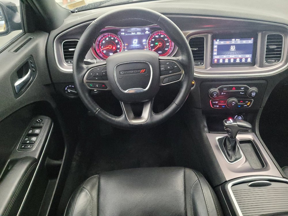 Used 2021 Dodge Charger SXT w/ Leather Interior Group RWD image 22