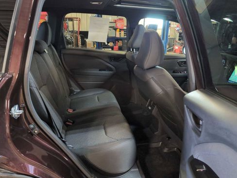 Used 2026 Subaru Forester Premium AWD/4WD image 35