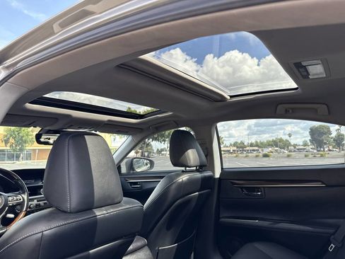 Used 2017 Lexus ES 350 w/ Navigation System Package FWD image 24