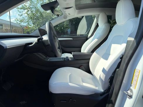 Used 2023 Tesla Model Y Long Range AWD/4WD image 11