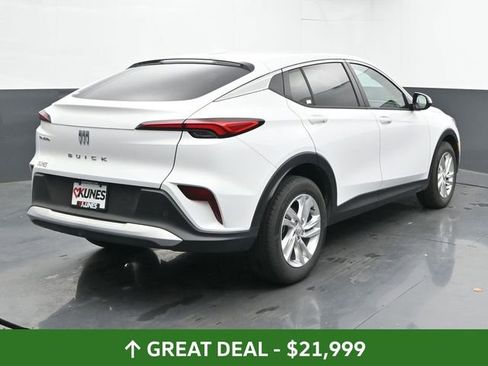 Used 2025 Buick Envista Preferred image 10