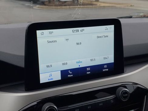 Used 2020 Ford Escape SE image 20