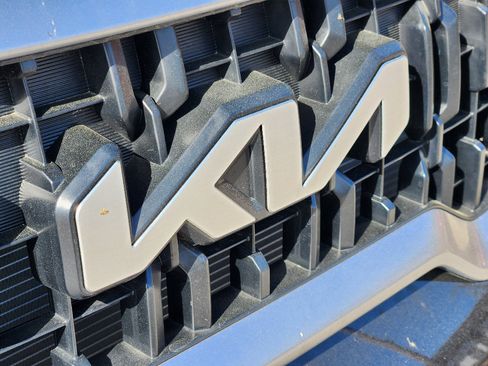 New 2025 Kia Telluride EX w/ EX Captain's Chair Package image 8