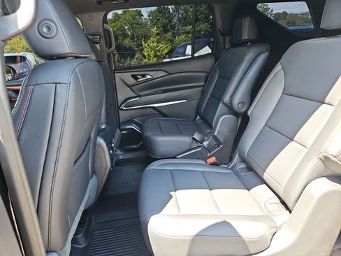 Used 2024 Chevrolet Traverse Z71 w/ Enhanced Driving Package AWD/4WD image 10