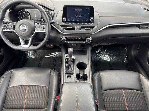 Used 2021 Nissan Altima 2.5 SR image 14
