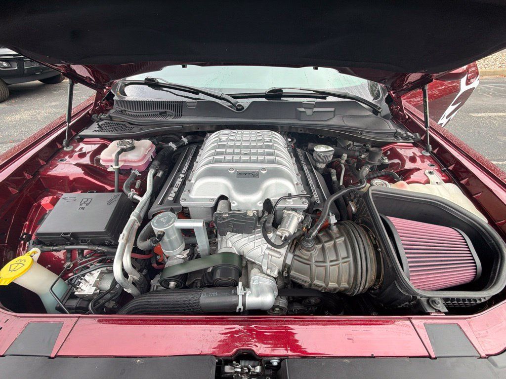 Used 2019 Dodge Challenger SRT Hellcat RWD image 6