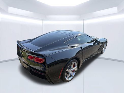 Used 2014 Chevrolet Corvette Stingray Coupe w/ Battery Protection Package RWD image 3