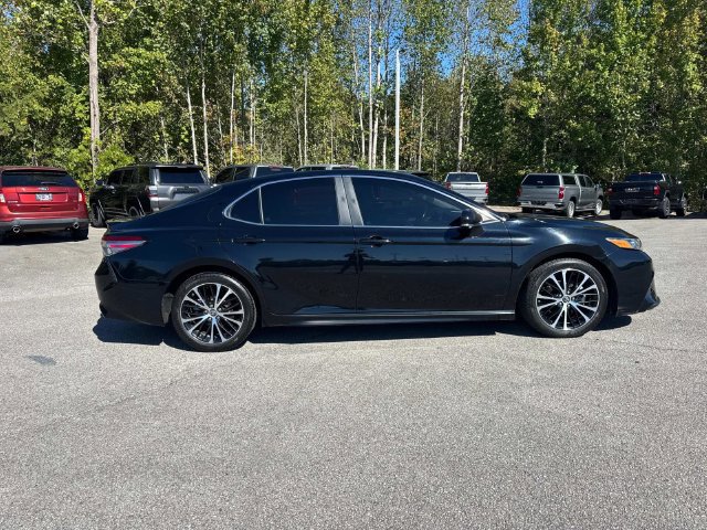 Used 2019 Toyota Camry SE w/ Audio Package FWD image 3