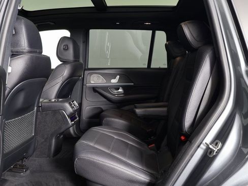 Used 2022 Mercedes-Benz GLS 450 4MATIC image 11
