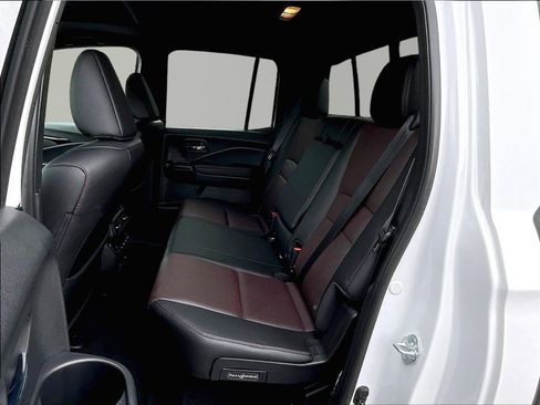 Used 2024 Honda Ridgeline Black Edition image 23