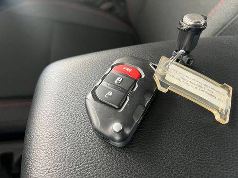 Used 2025 Jeep Wrangler Rubicon image 22