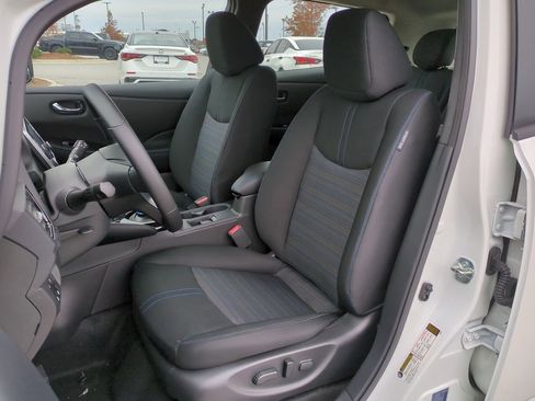 New 2024 Nissan Leaf SV Plus image 14