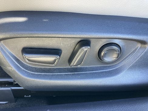 Certified 2025 Toyota Camry SE w/ Convenience Package image 14