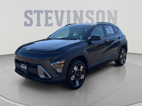 Used 2025 Hyundai Kona SEL AWD/4WD image 1