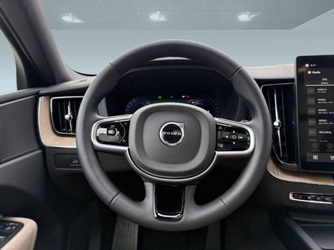 Used 2026 Volvo XC60 B5 Plus w/ Climate Package AWD/4WD image 15