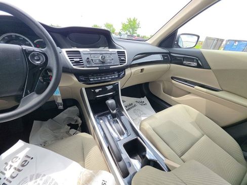 Used 2016 Honda Accord LX image 25