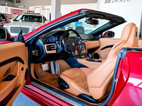 Used 2018 Maserati GranTurismo Convertible image 15