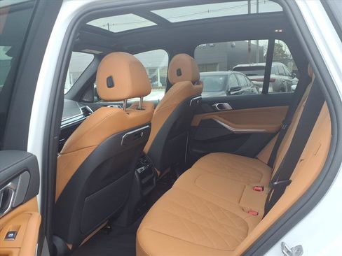 Used 2026 BMW X5 xDrive50e w/ M Sport Package image 16