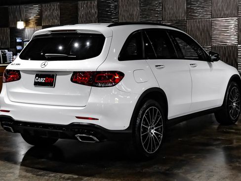 Used 2021 Mercedes-Benz GLC 300 image 6