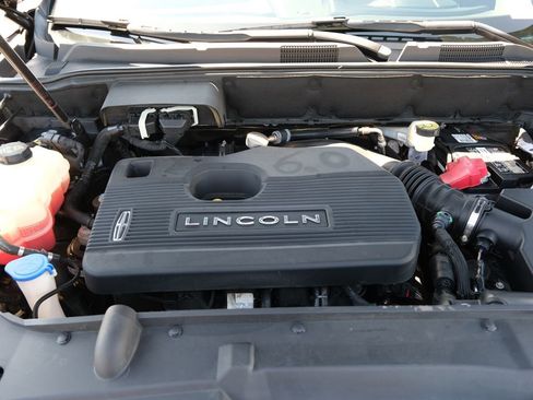 Used 2019 Lincoln Nautilus Reserve FWD image 37