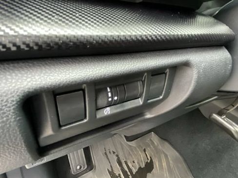 Certified 2024 Subaru Crosstrek 2.0i Premium AWD/4WD image 21