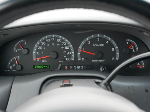 Used 2002 Ford F150 XLT image 21