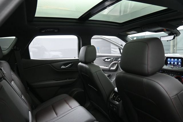 Used 2019 Chevrolet Blazer RS FWD image 31