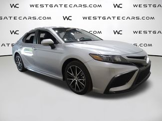 Used 2023 Toyota Camry SE video 2