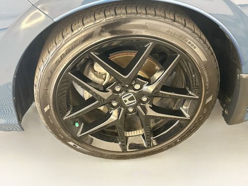 Used 2025 Honda Civic Sport image 11