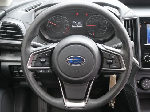 Used 2019 Subaru Crosstrek 2.0i image 12