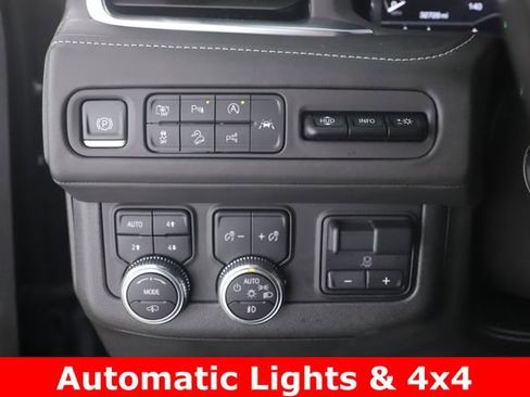Used 2023 GMC Yukon Denali Ultimate AWD/4WD image 22