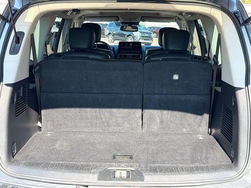 Used 2023 Nissan Armada SL w/ Captain's Chairs Package image 11