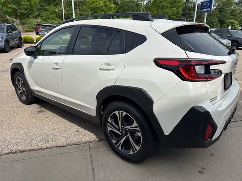 Used 2025 Subaru Crosstrek 2.0i Premium AWD/4WD image 4