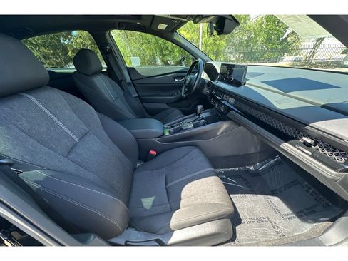 Used 2025 Honda Accord Sport image 16