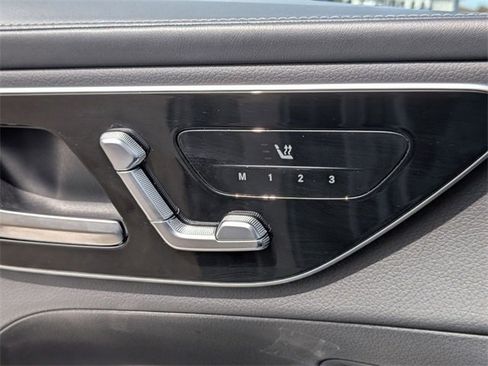 Used 2024 Mercedes-Benz GLC 300 4MATIC image 14