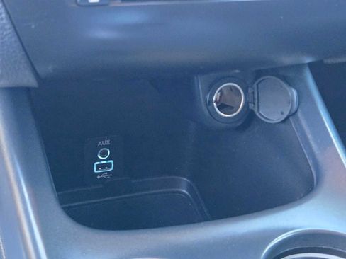 Used 2020 Dodge Journey SE w/ SE Popular Equipment Group image 23