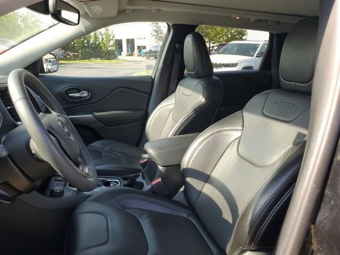 Used 2022 Jeep Cherokee Limited w/ Elite Package AWD/4WD image 5