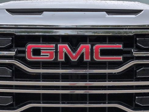 Certified 2026 GMC Sierra 1500 SLT AWD/4WD image 5