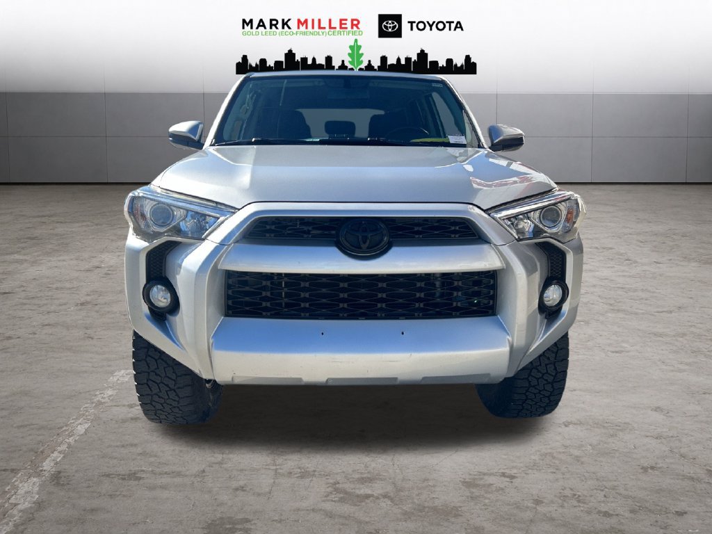 Used 2016 Toyota 4Runner SR5 AWD/4WD image 8
