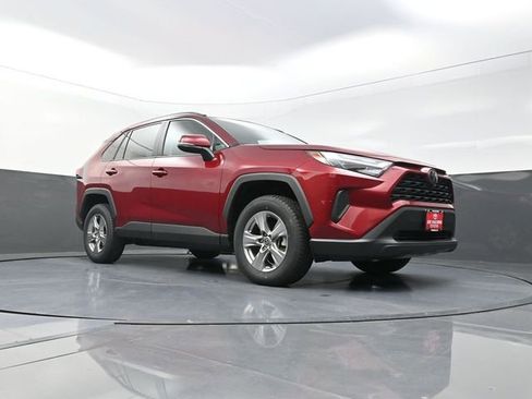 Used 2025 Toyota RAV4 XLE image 33