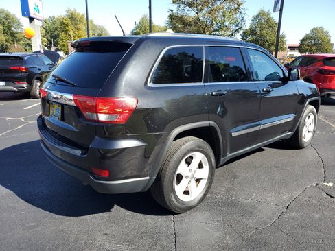 Used 2013 Jeep Grand Cherokee Laredo image 5