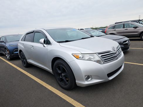 Used 2009 Toyota Venza AWD image 1