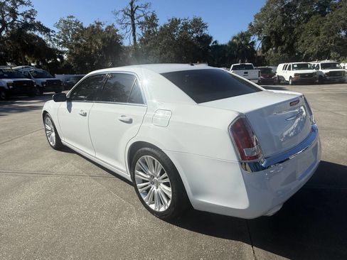 Used 2014 Chrysler 300 image 5