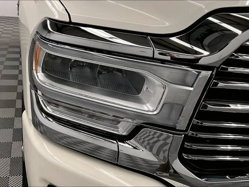 Used 2024 RAM 3500 Laramie AWD/4WD image 34