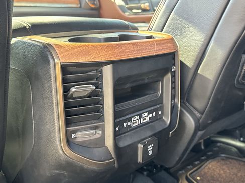 Certified 2023 RAM 1500 Limited w/ Body Color Bumper Group image 30